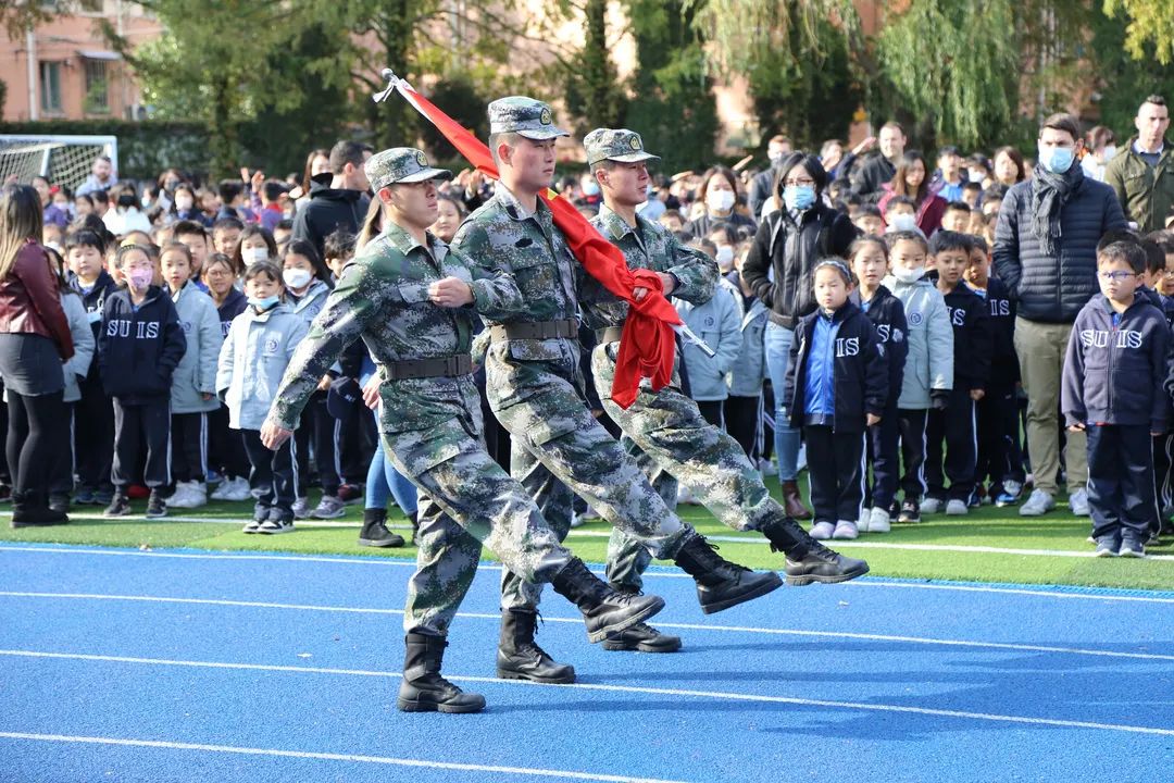  上海民办协和双语尚音学校联合升旗仪式